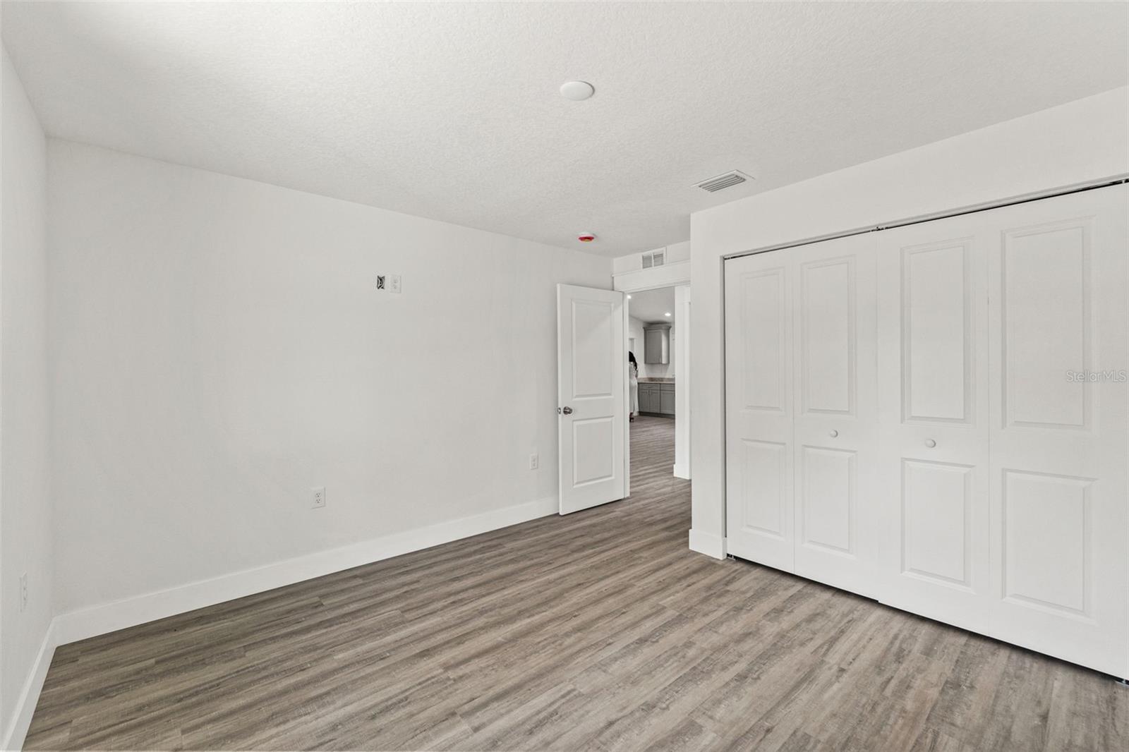 ROYAL HIGHLANDS - Residential