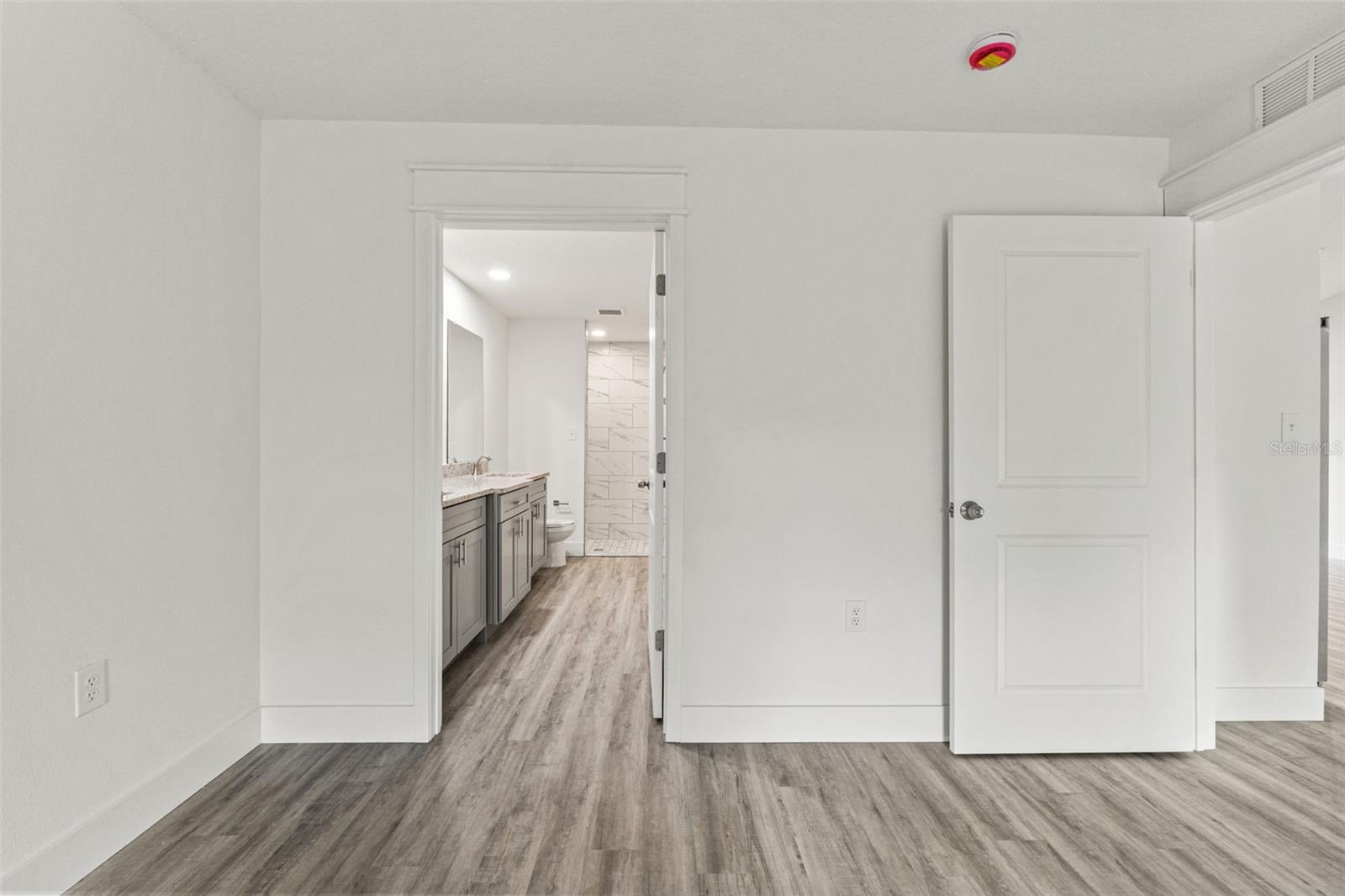 ROYAL HIGHLANDS - Residential