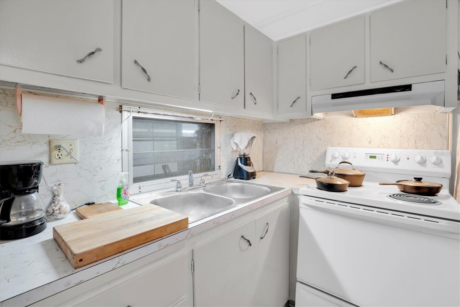 EAGLES NEST MOBILE HOME PARK UNREC - Residential