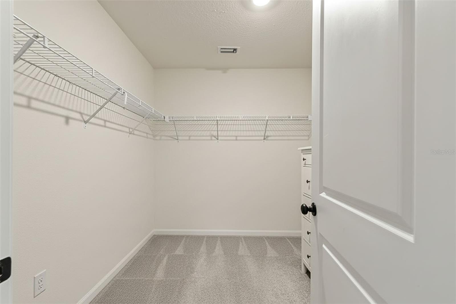 TRIUMPH SOUTH PH 1 - Residential