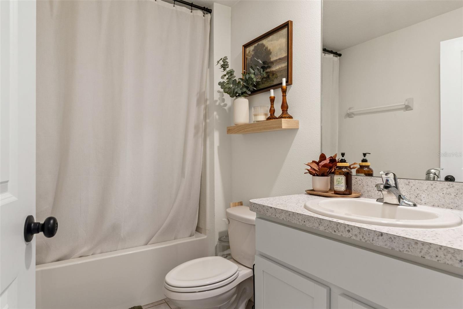 TRIUMPH SOUTH PH 1 - Residential