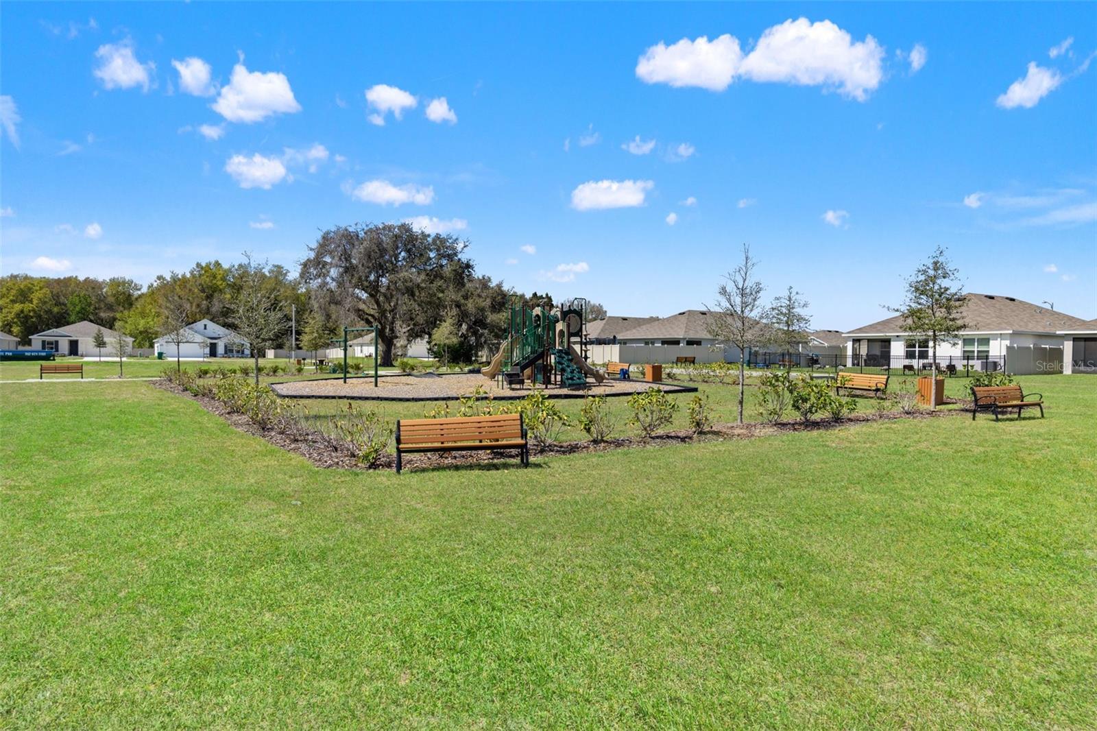 TRIUMPH SOUTH PH 1 - Residential