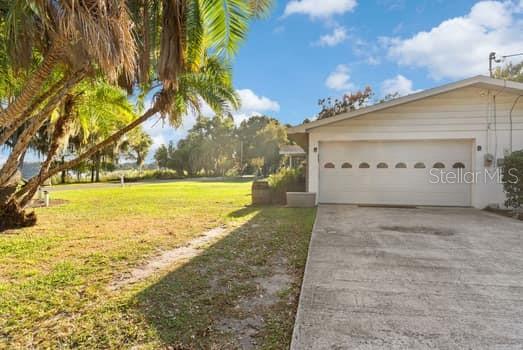 Casas a venda 3 - Jen Dantas 300 LAKE LENA BOULEVARD