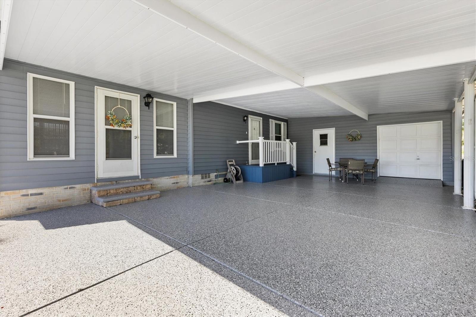 1228 PALMETTO DRIVE