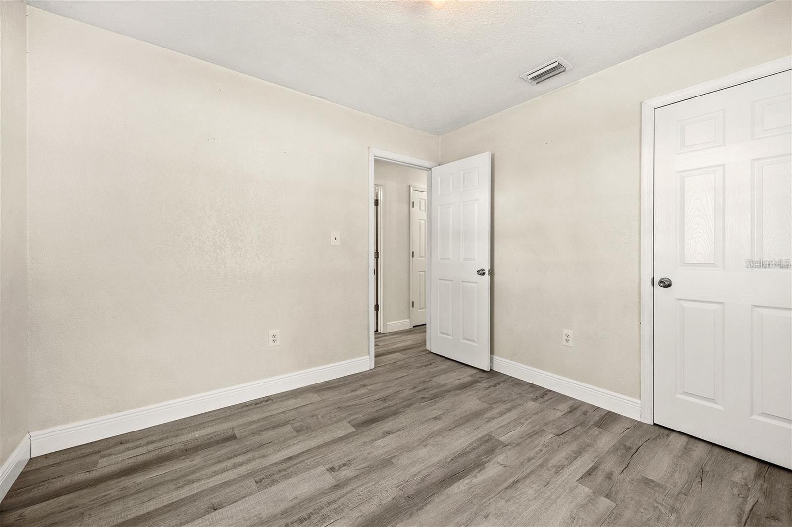 GOLDEN ISLE - Residential Lease