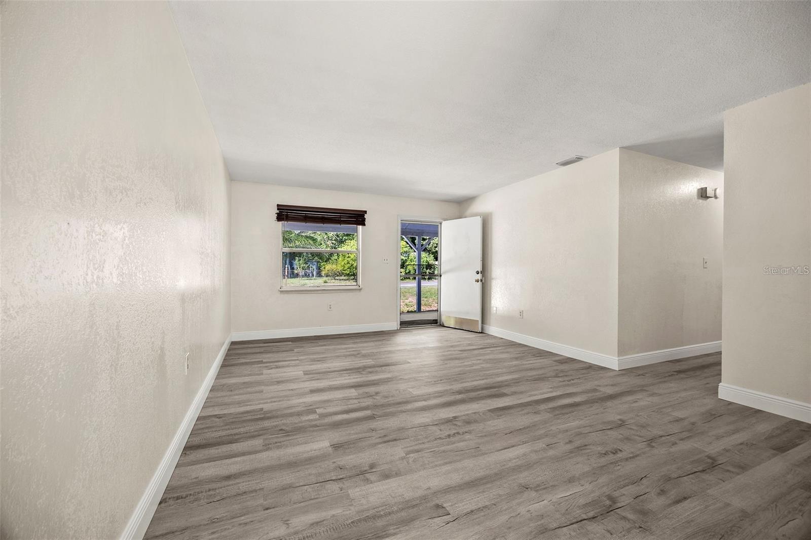 GOLDEN ISLE - Residential Lease