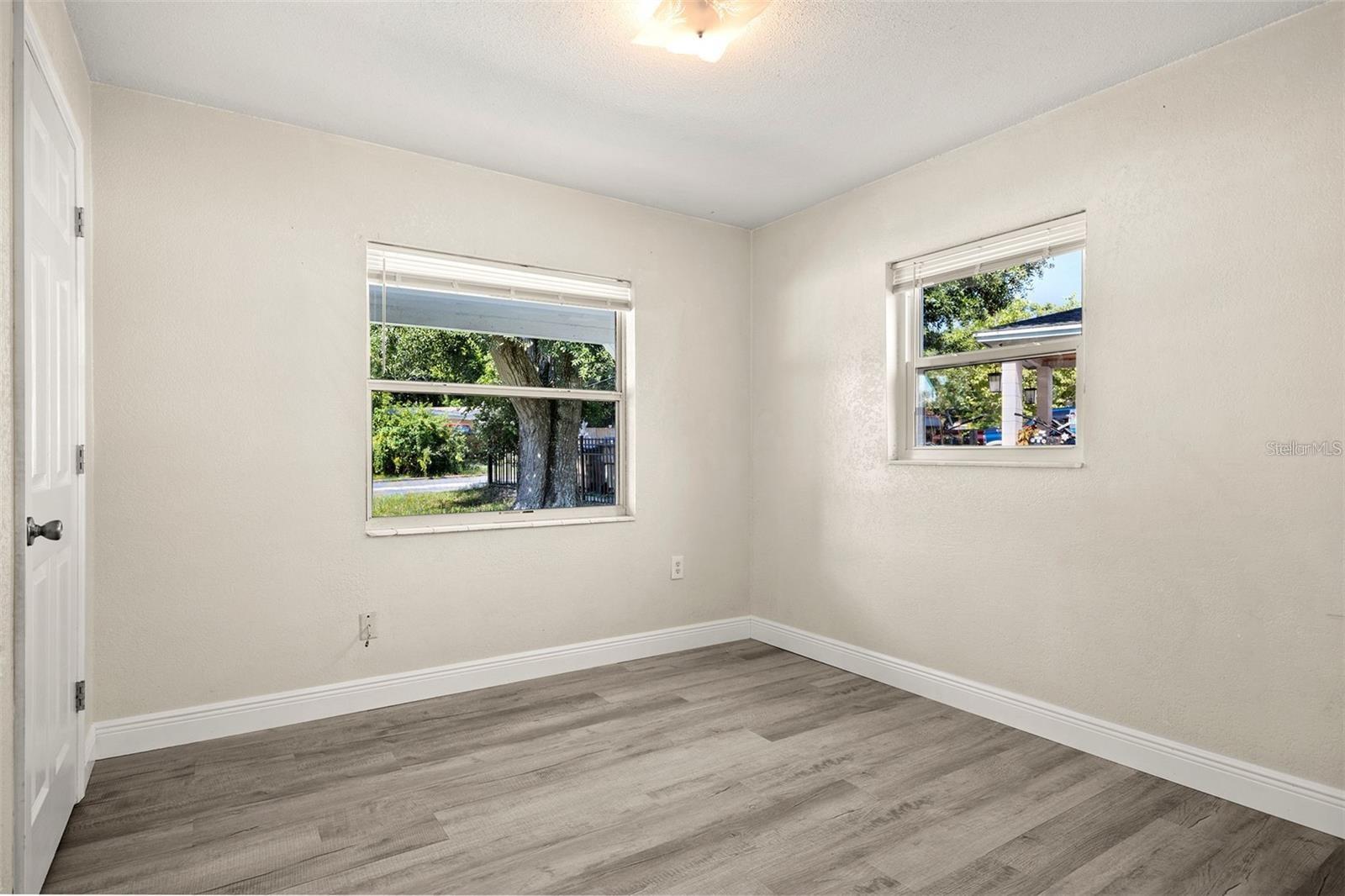 GOLDEN ISLE - Residential Lease