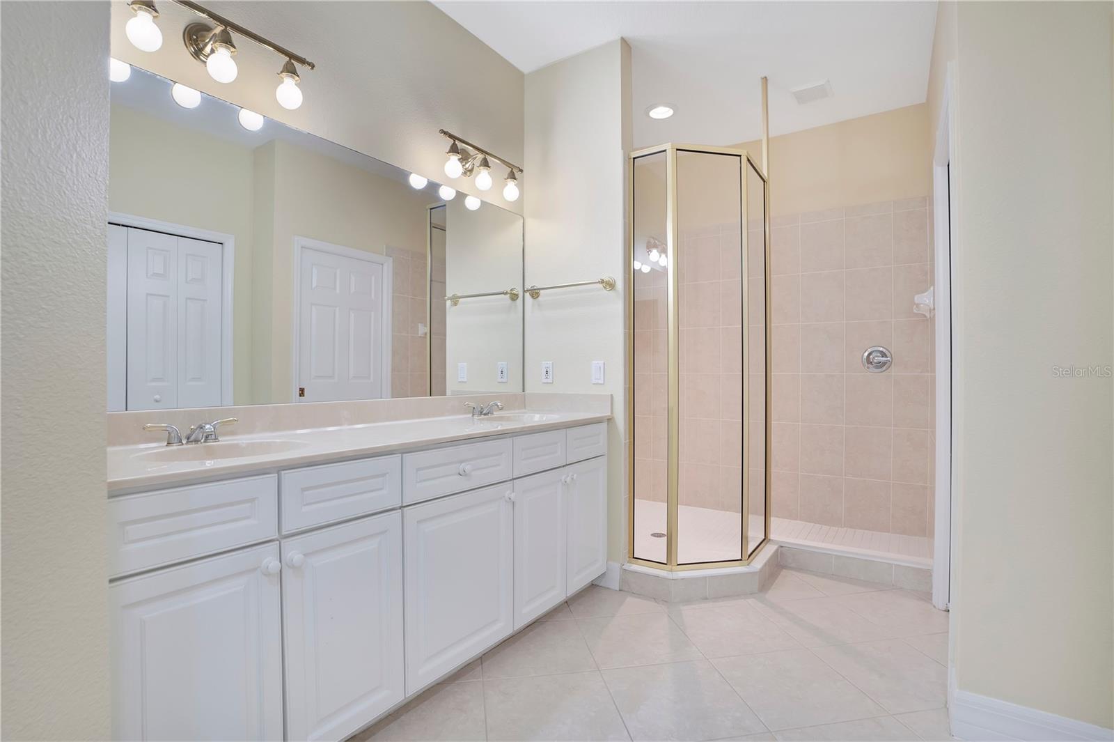 WATERLEFE GOLF AND RIVER CLUB - Residential