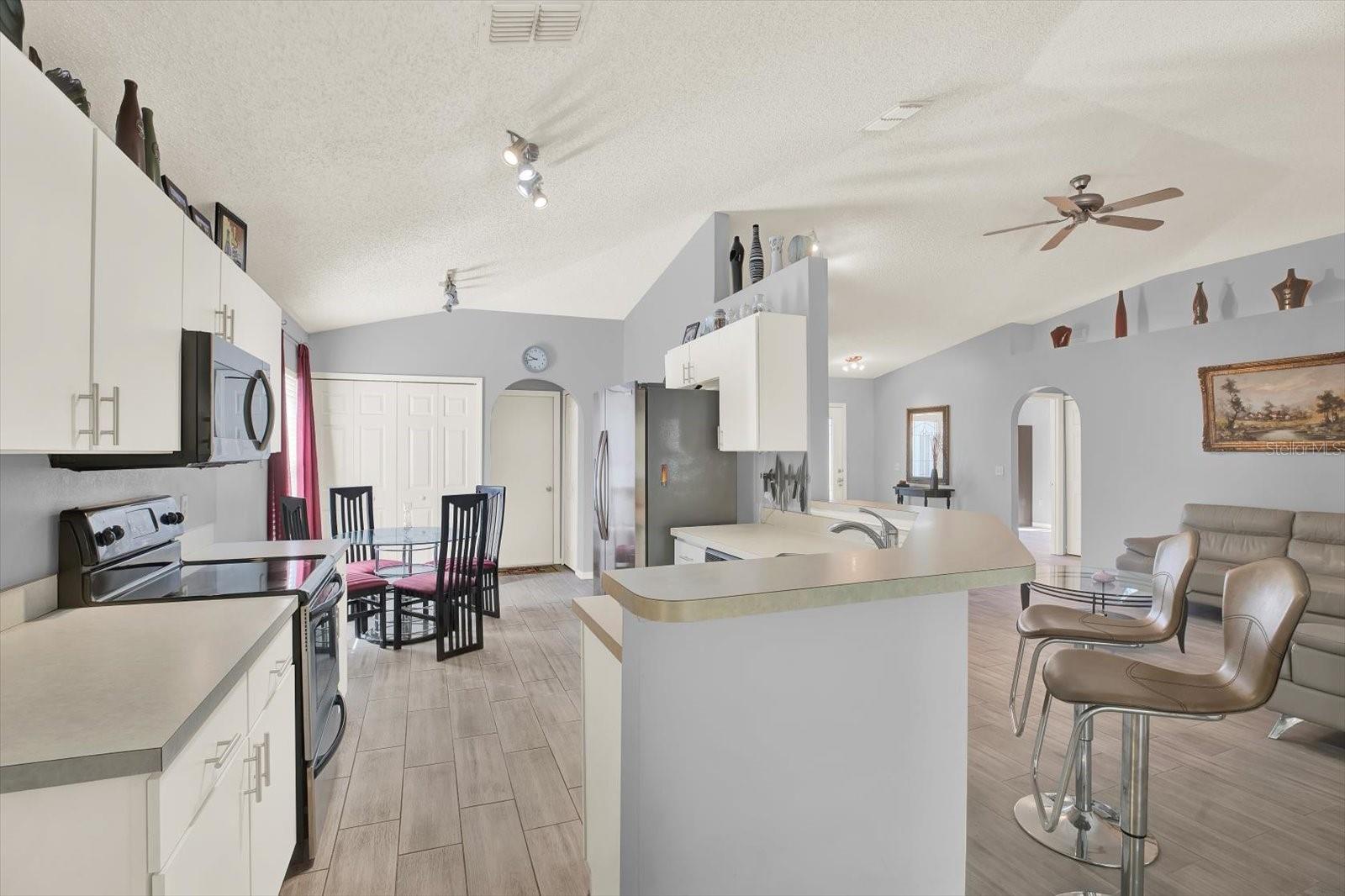 VILLAGES OF LAKE ST CHARLES PH - Residential