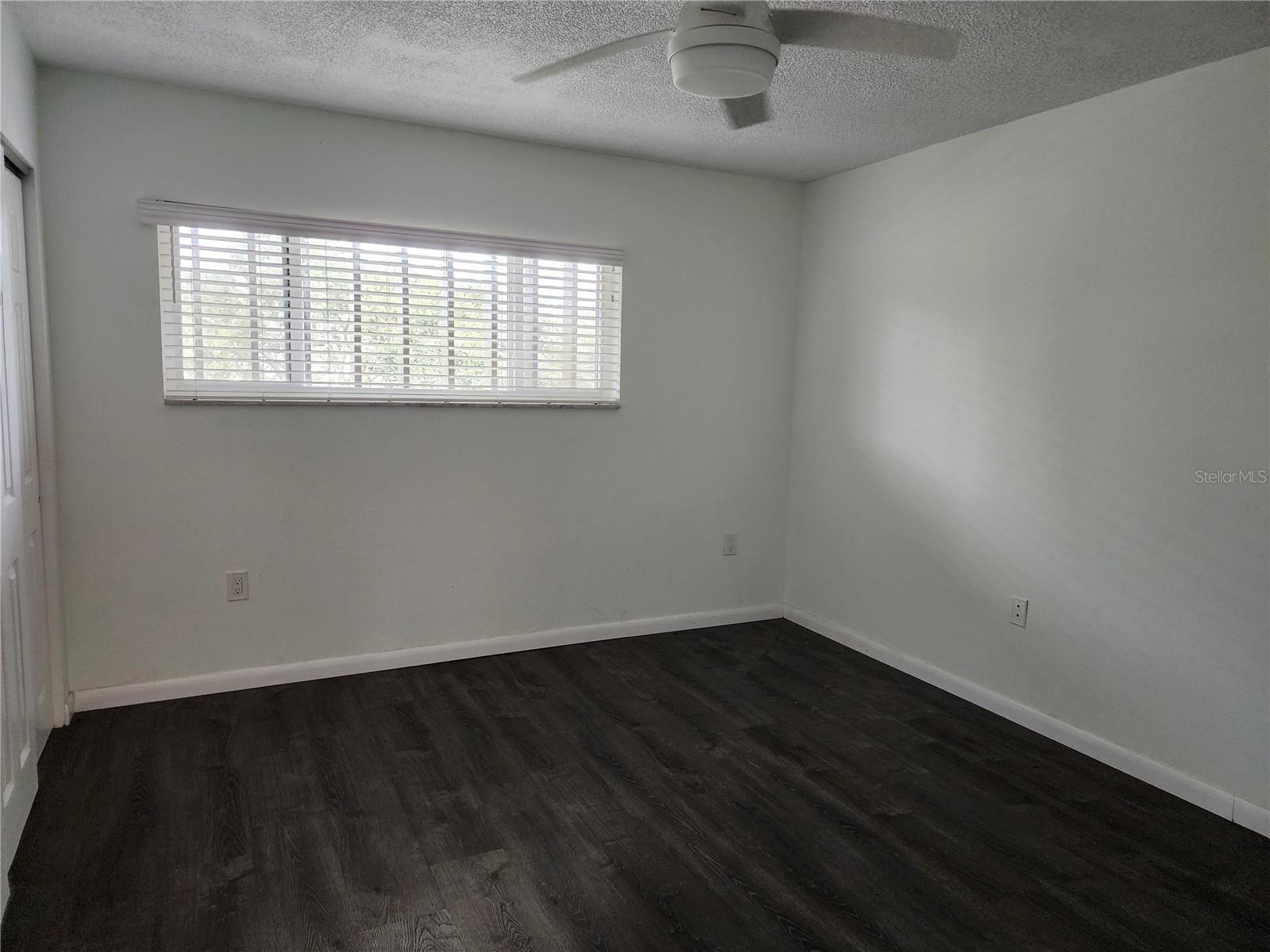 SUNSHINE TOWERS APT RESIDENCES - Residential