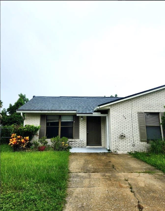 One or more photo(s) has been virtually staged. Don’t miss this rare find on the Osceola County side of Poinciana! This updated 2-bedroom, 2-bath duplex offers all-tile flooring, a spacious open kitchen with dining area, and a connected family room that’s perfect for entertaining or relaxing. Enjoy peaceful mornings or cozy evenings on your screened-in patio with serene views. With its unbeatable price, space, and charm, this home won’t last long—schedule your showing today!
*** SECTION 8 IS ACCEPTED.
All Innovation Property Management residents are enrolled in the Resident Benefits Package (RBP) for $45.00/month which includes liability insurance, HVAC air filter delivery (for applicable properties), on-demand pest control, and much more! More details upon application. Price may be reduced depending on tenant’s desire to add pest control and/or provide proof of adequate insurance coverage.
HOW TO APPLY:
1. Visit the website of Innovation Property Management, Inc.
2. Click "Rentals" at the top of the page.
3. Find the rental unit you are interested in on the list and click "Apply Now”.