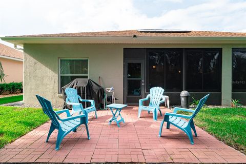 A home in LAKE WALES