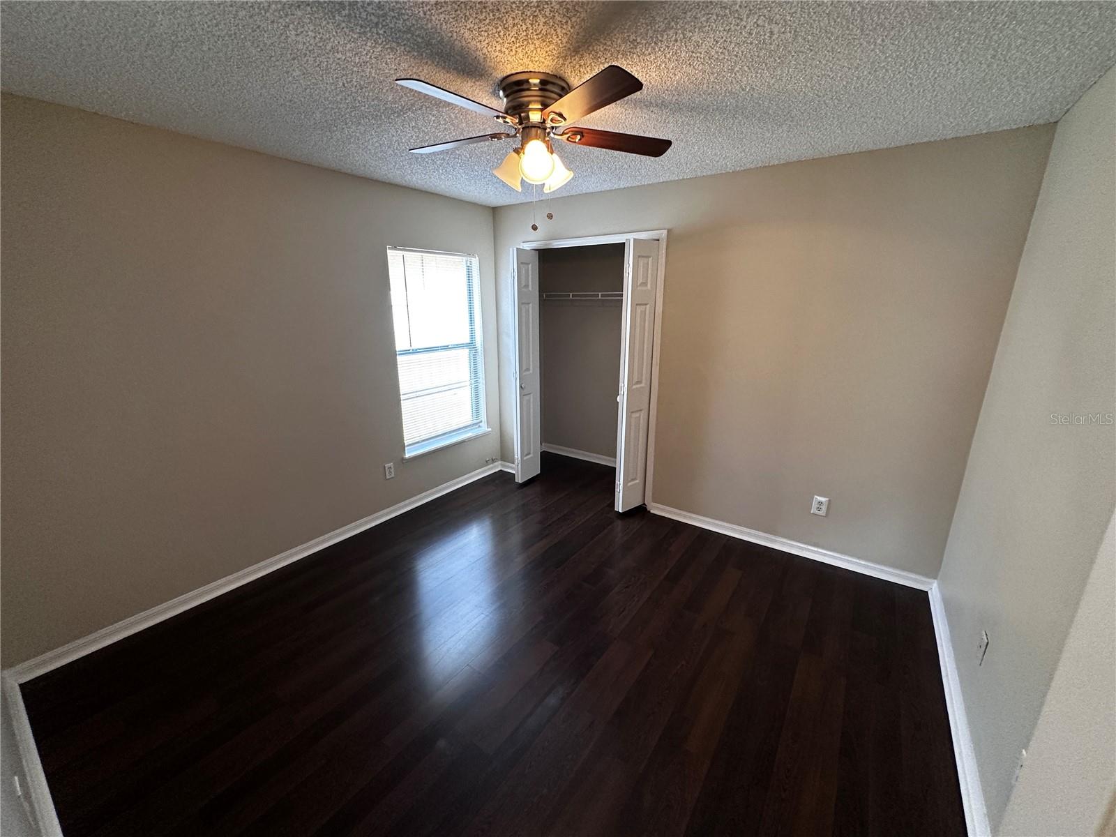 CHASE GROVES UNIT 8 - Residential Lease