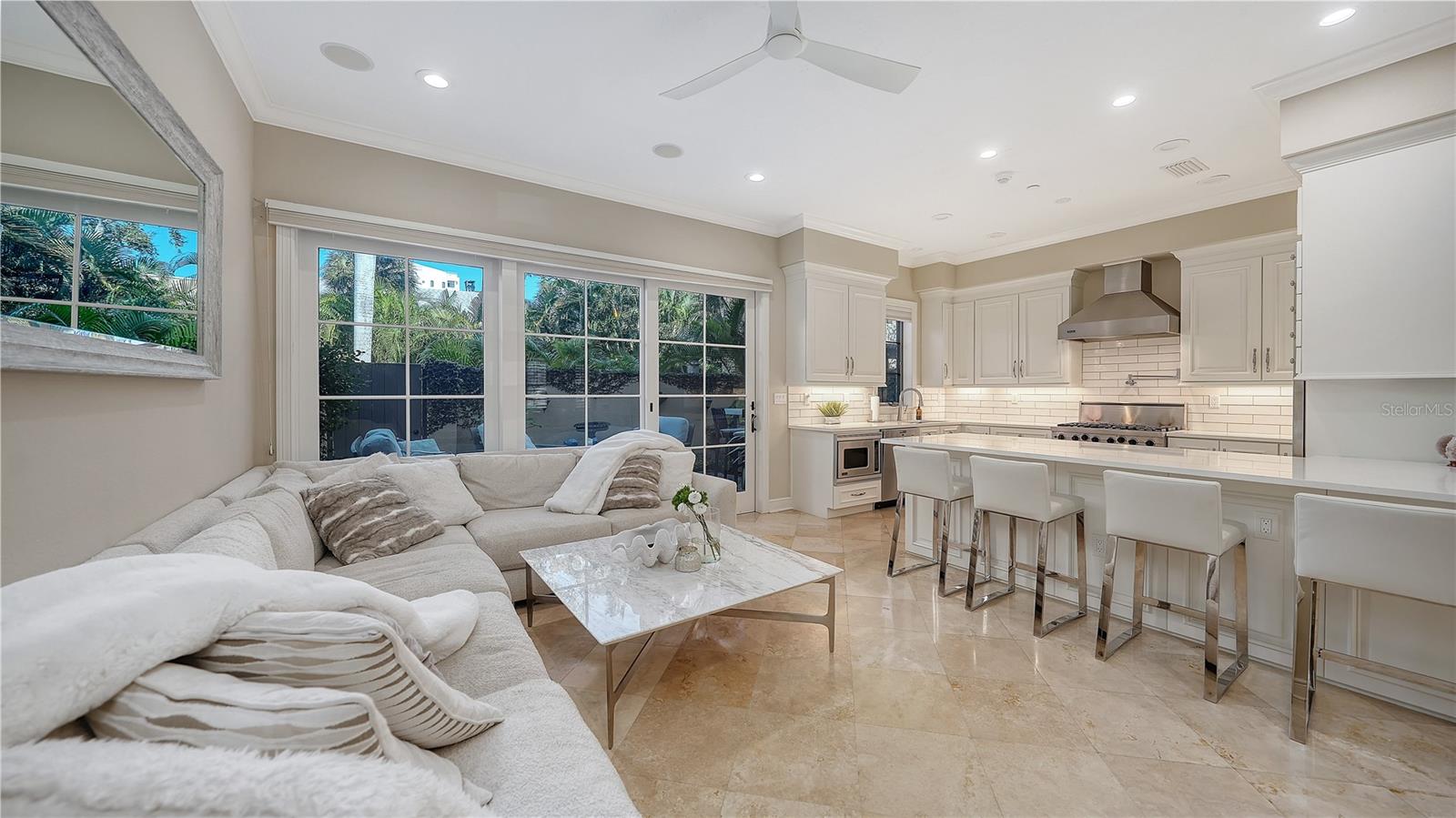 BURNS COURT VILLAS - Residential