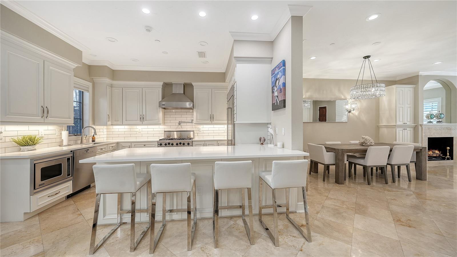 BURNS COURT VILLAS - Residential