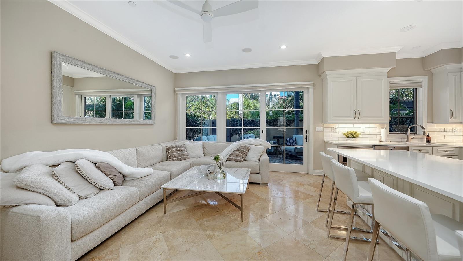 BURNS COURT VILLAS - Residential