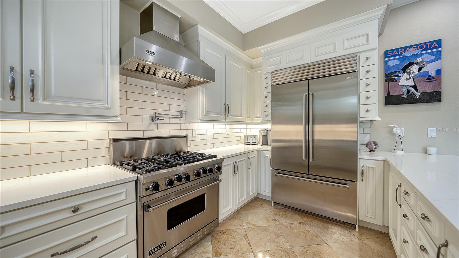 BURNS COURT VILLAS - Residential