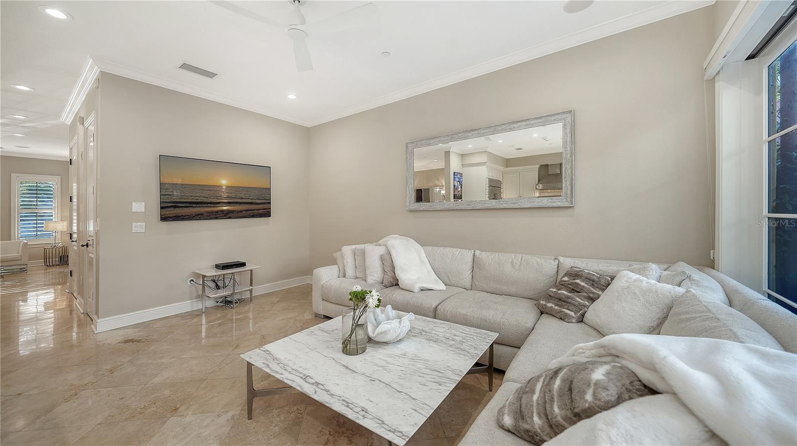 BURNS COURT VILLAS - Residential