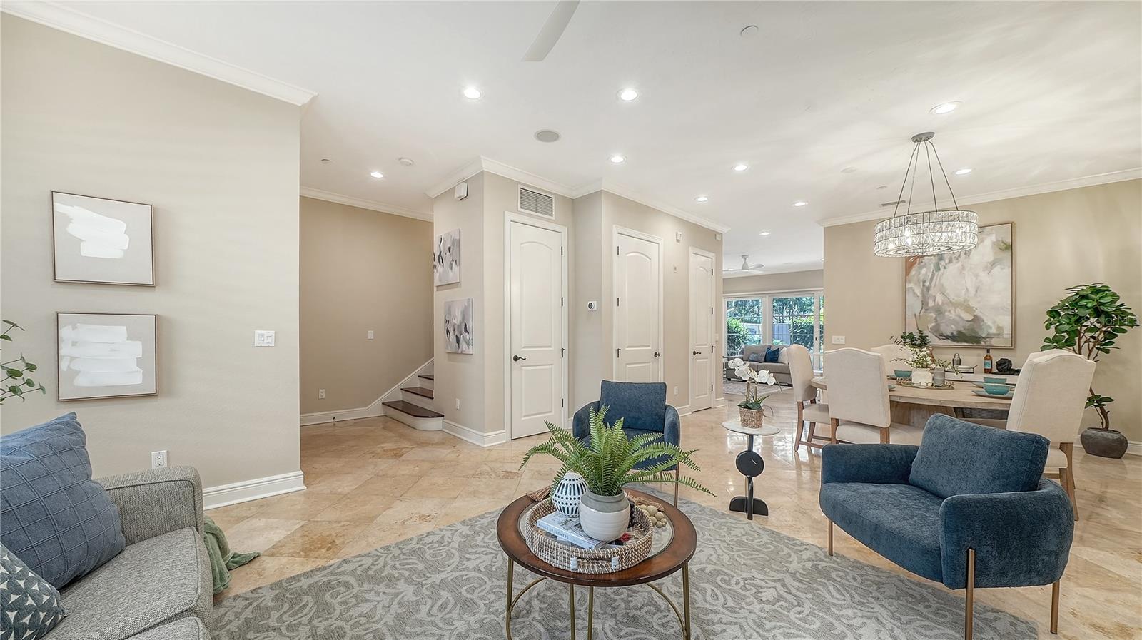 BURNS COURT VILLAS - Residential