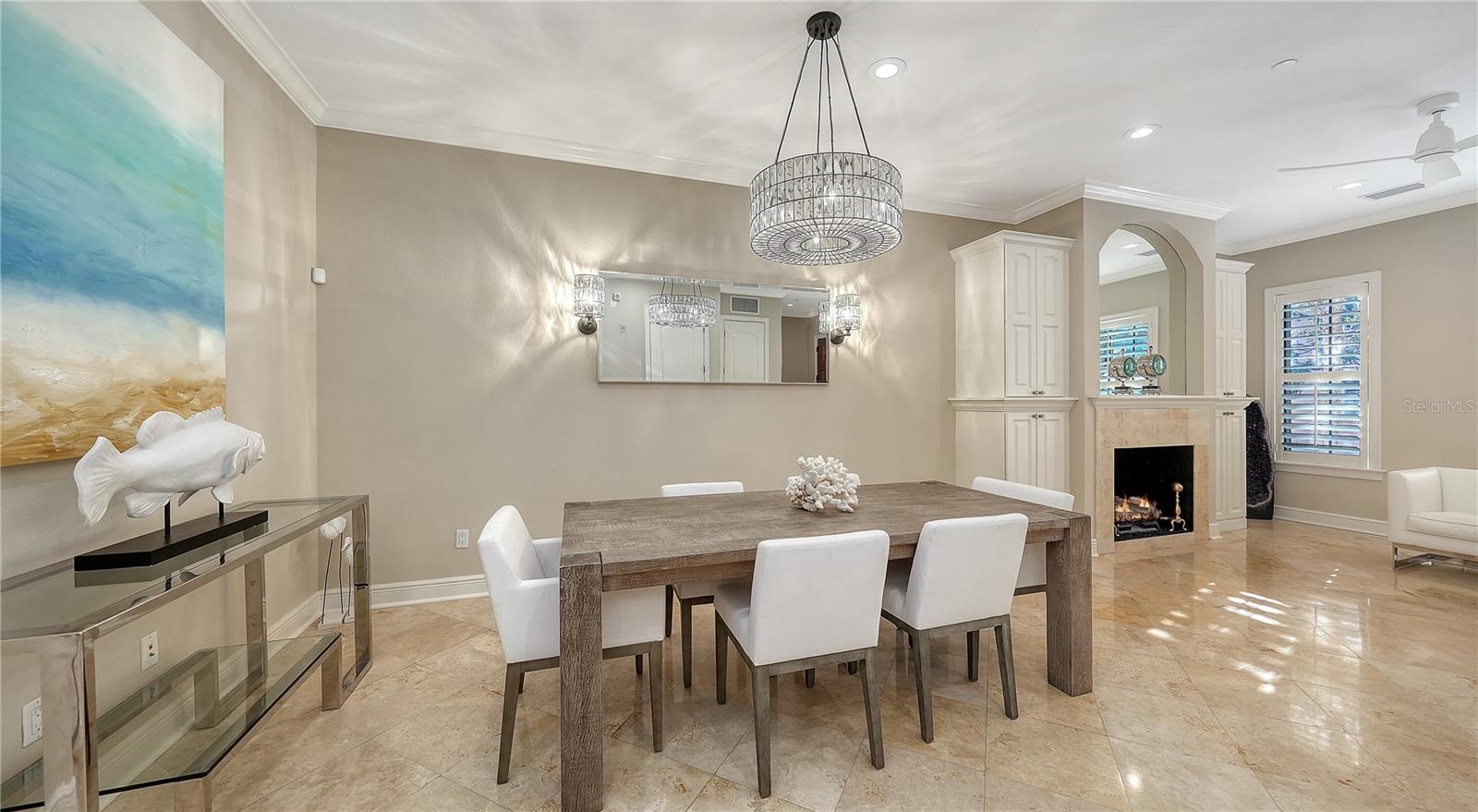 BURNS COURT VILLAS - Residential