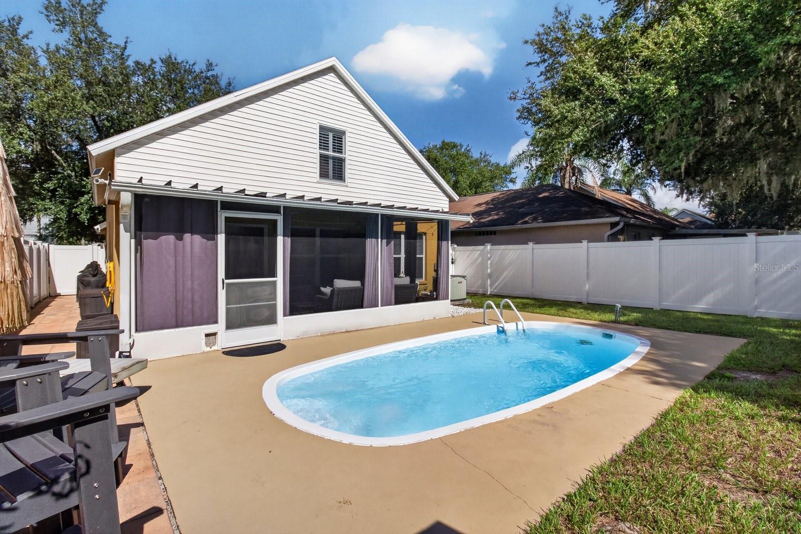 1742 HORSECHESTNUT COURT