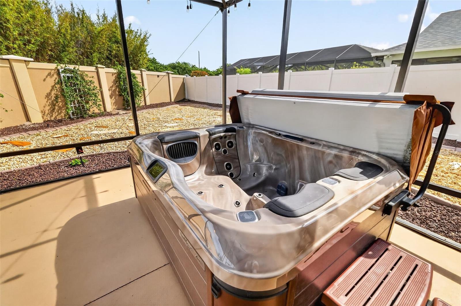 2873 CHARLEVOIX STREET