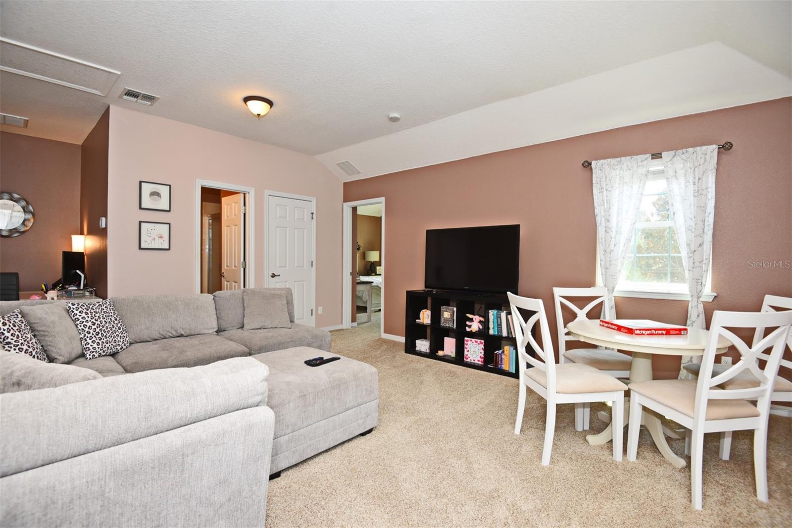 WINTER SPGS VILLAGE PH 1 - Residential