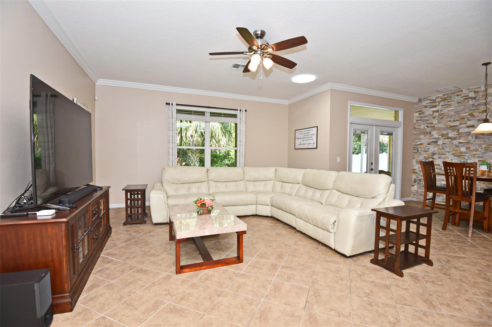 WINTER SPGS VILLAGE PH 1 - Residential