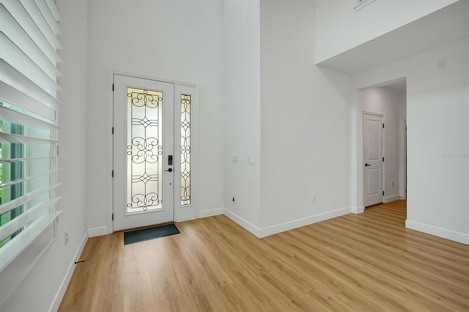 1316 BLUE STEM LANE