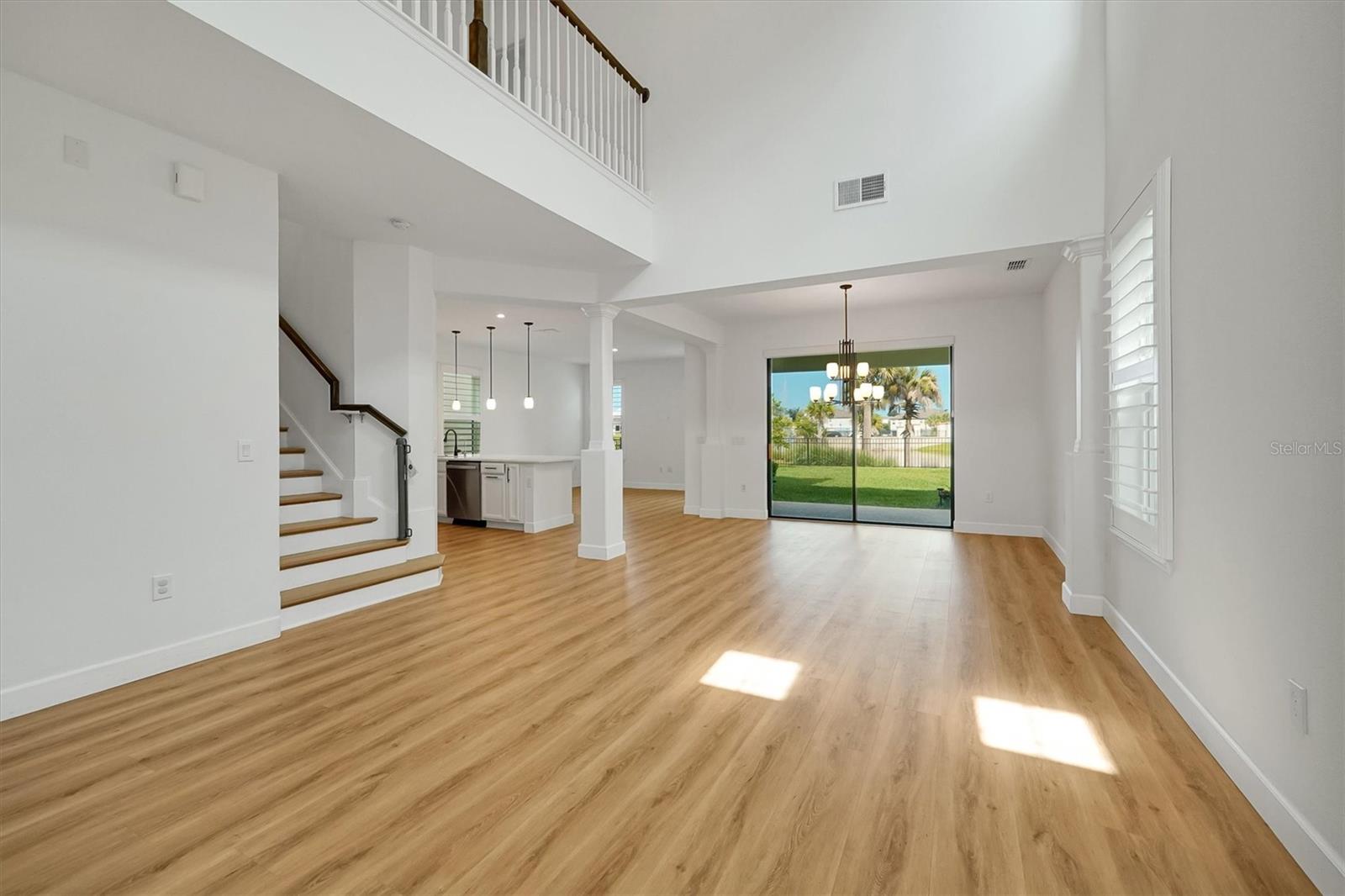 1316 BLUE STEM LANE