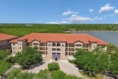 Search Sarasota & Manatee County Homes 93 7702 LAKE VISTA COURT 202 BRADENTON FL 34202