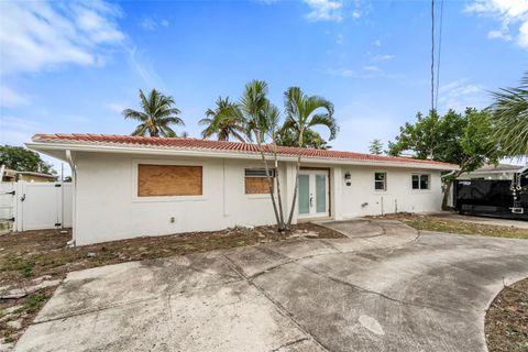 Photo of 9570 Sun Isle Drive NE, St Petersburg, FL 33702 (MLS # TB8457108)