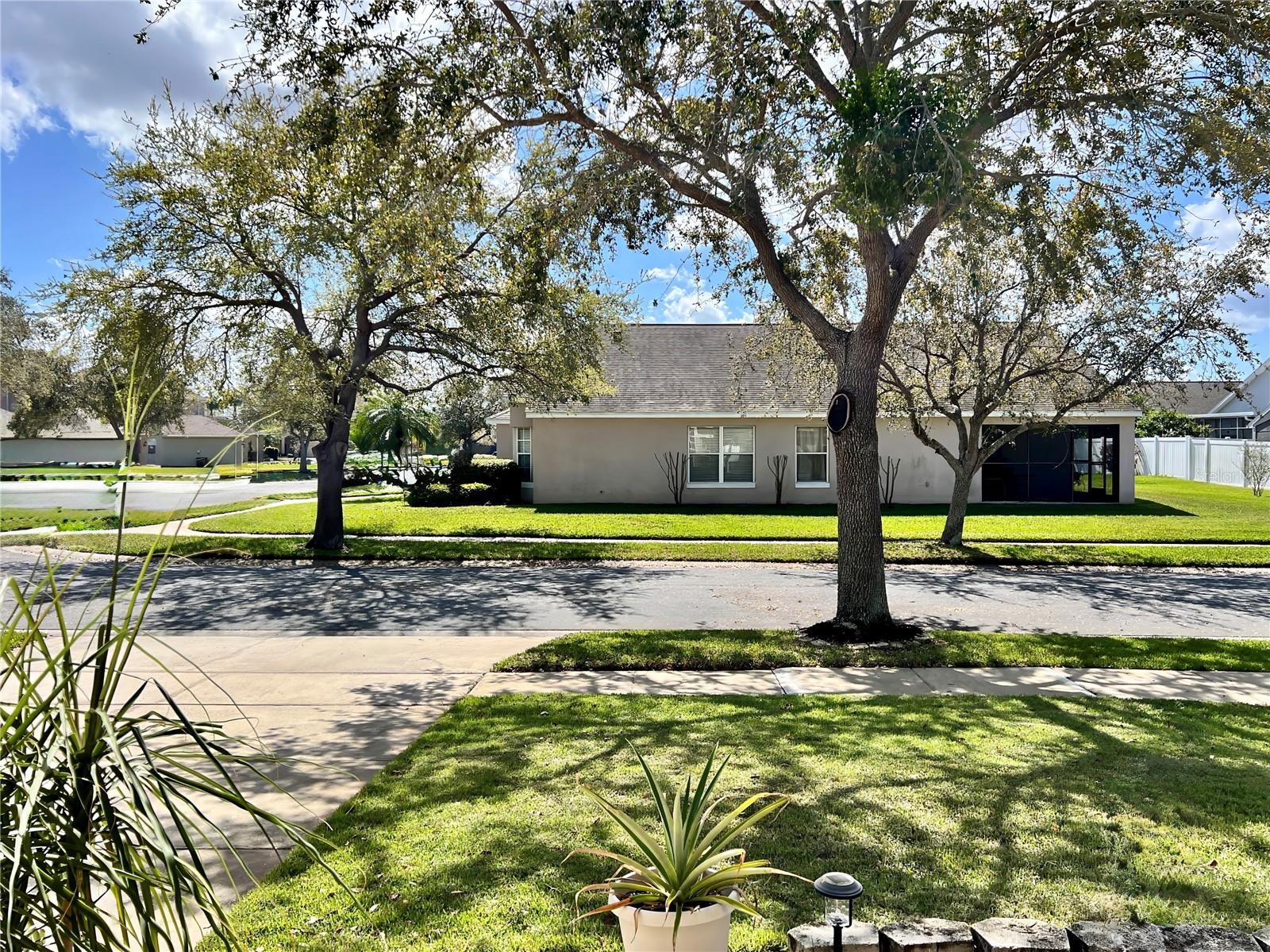 2707 BARNSLEY LANE