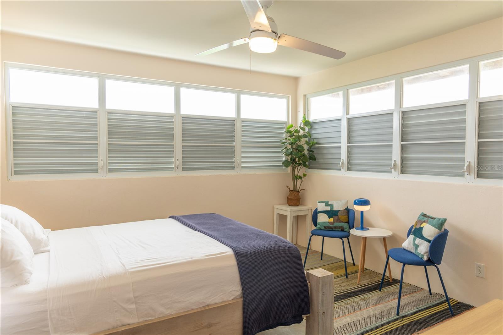 BRAVOS DE BOSTON - Residential