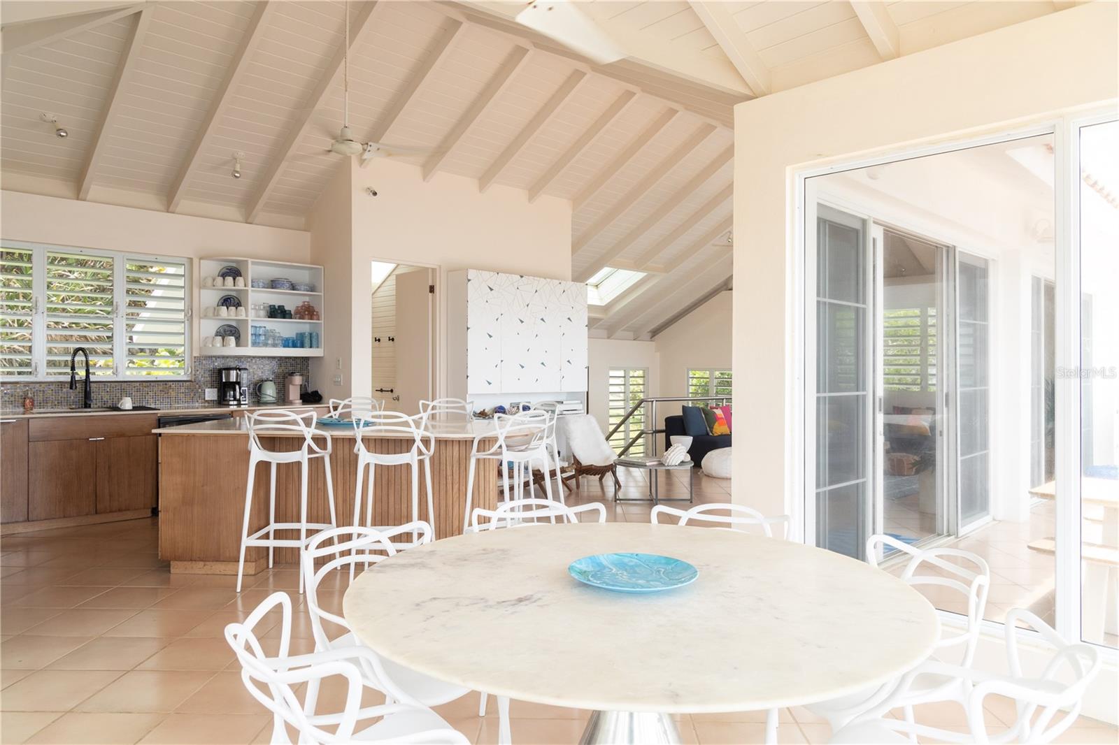 BRAVOS DE BOSTON - Residential