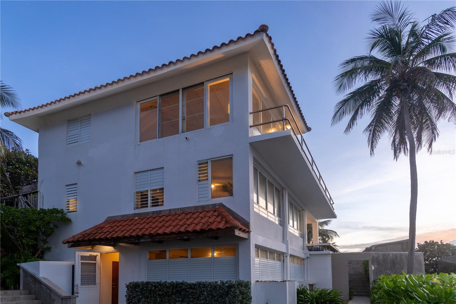 BRAVOS DE BOSTON - Residential