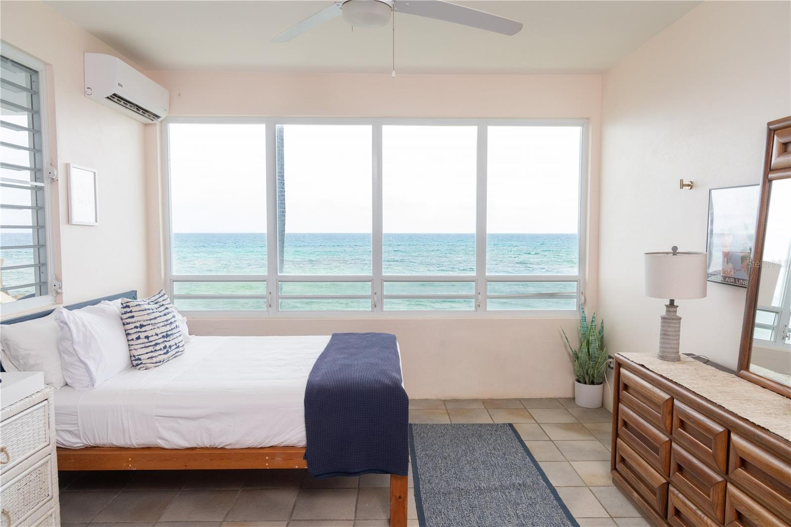 BRAVOS DE BOSTON - Residential