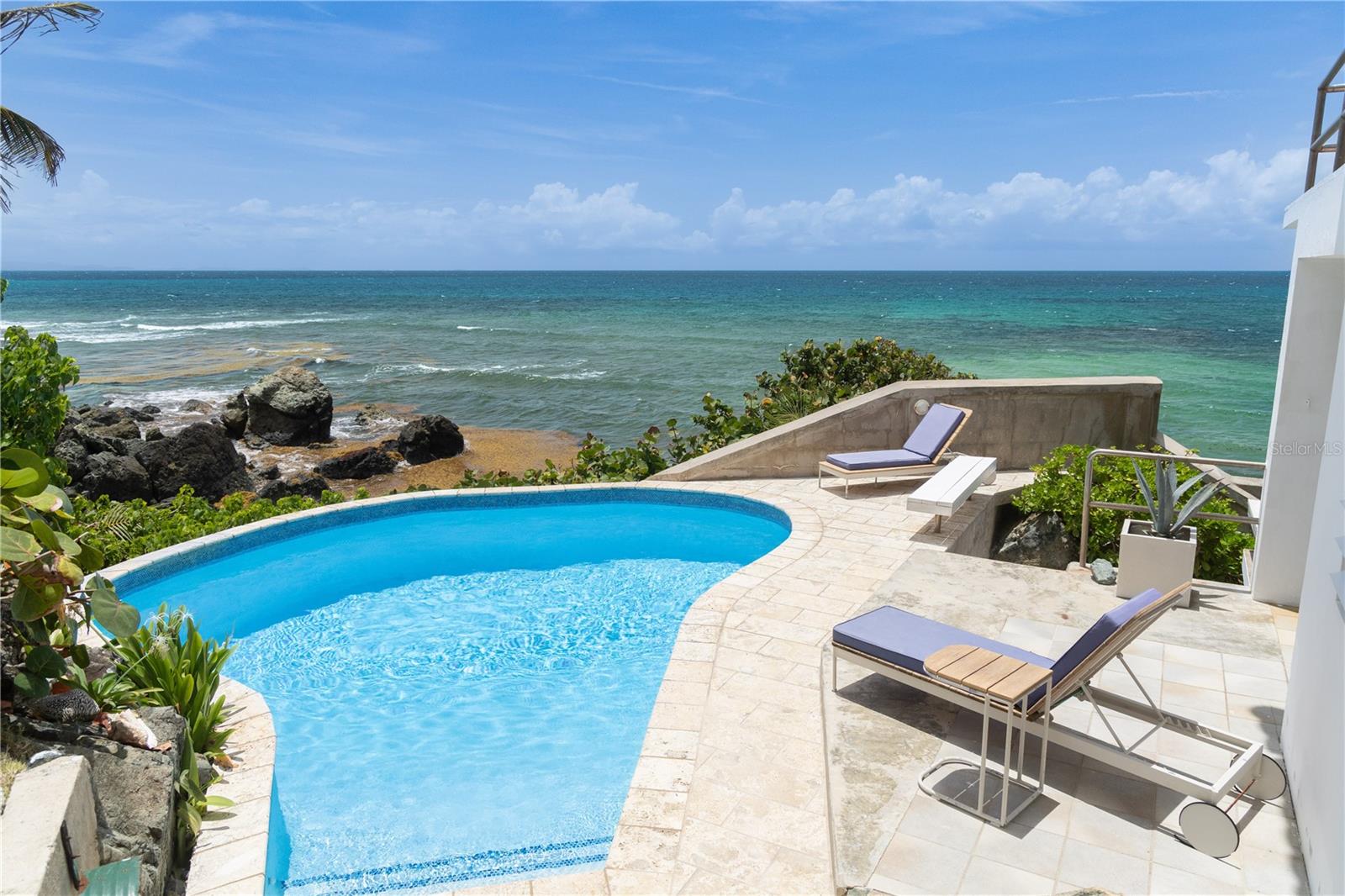 BRAVOS DE BOSTON - Residential