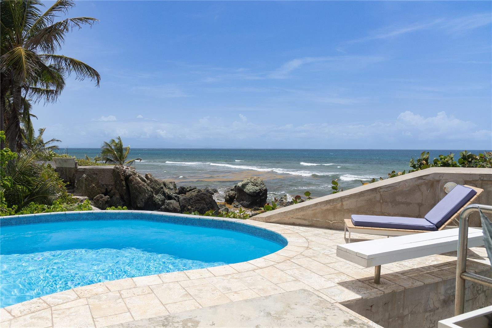 BRAVOS DE BOSTON - Residential