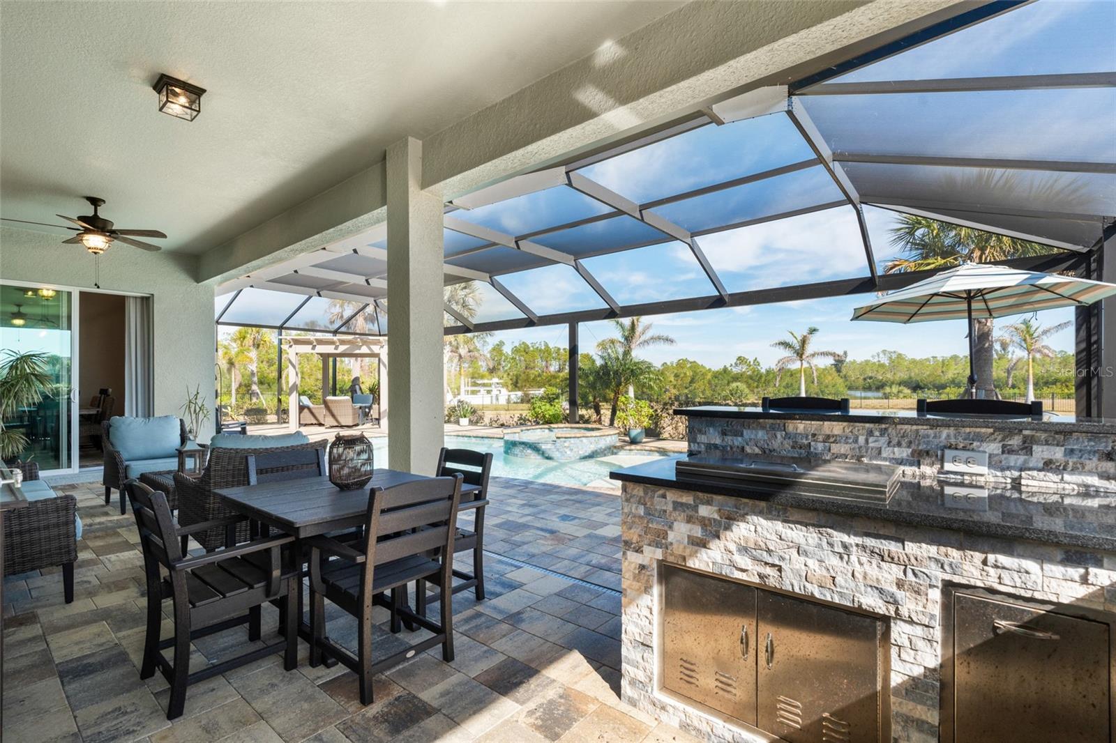 HARBOR WEST - Residential