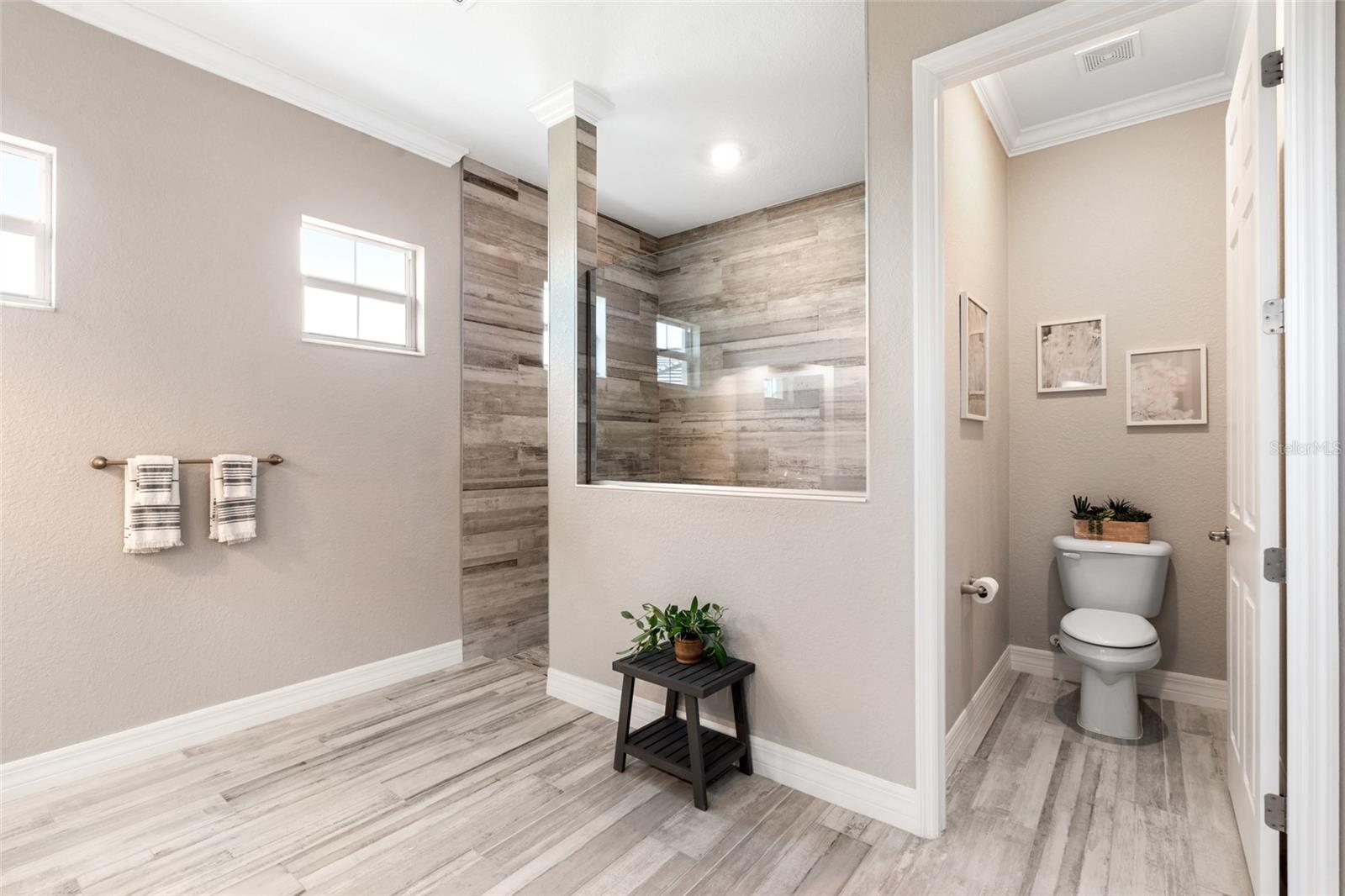 HARBOR WEST - Residential
