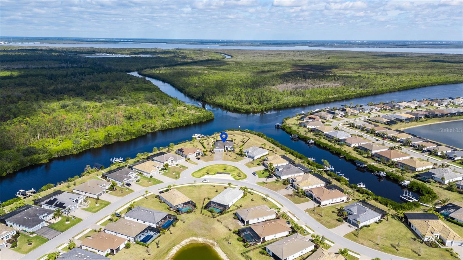 HARBOR WEST - Residential