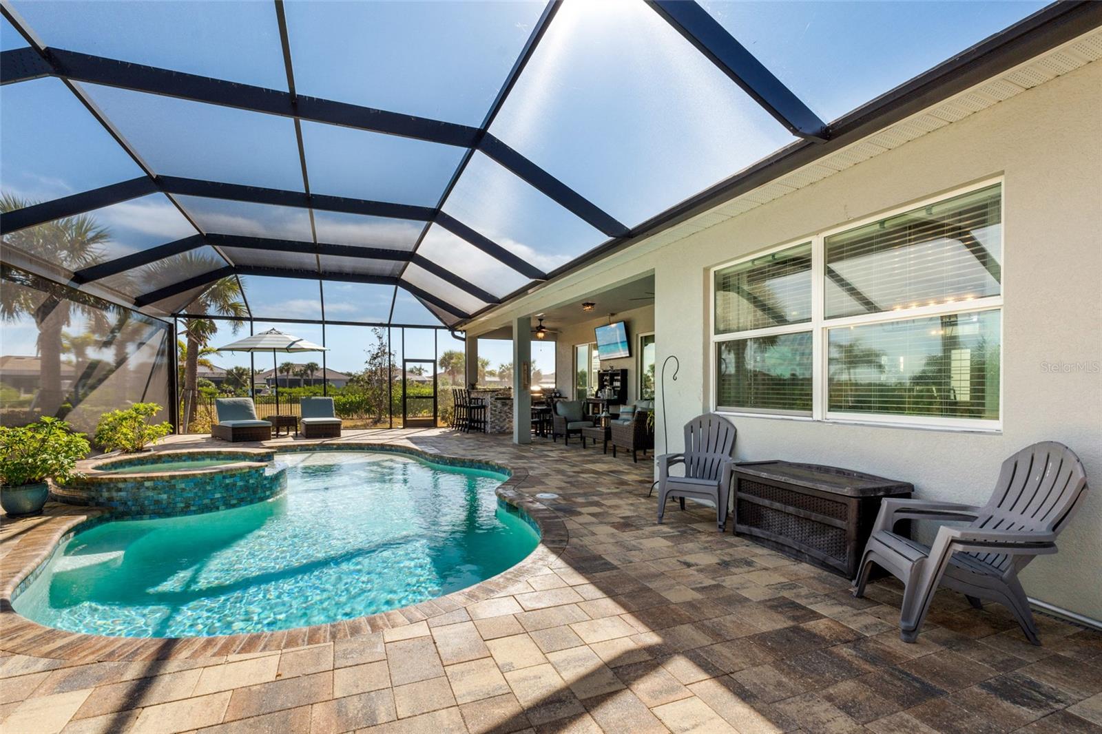 HARBOR WEST - Residential