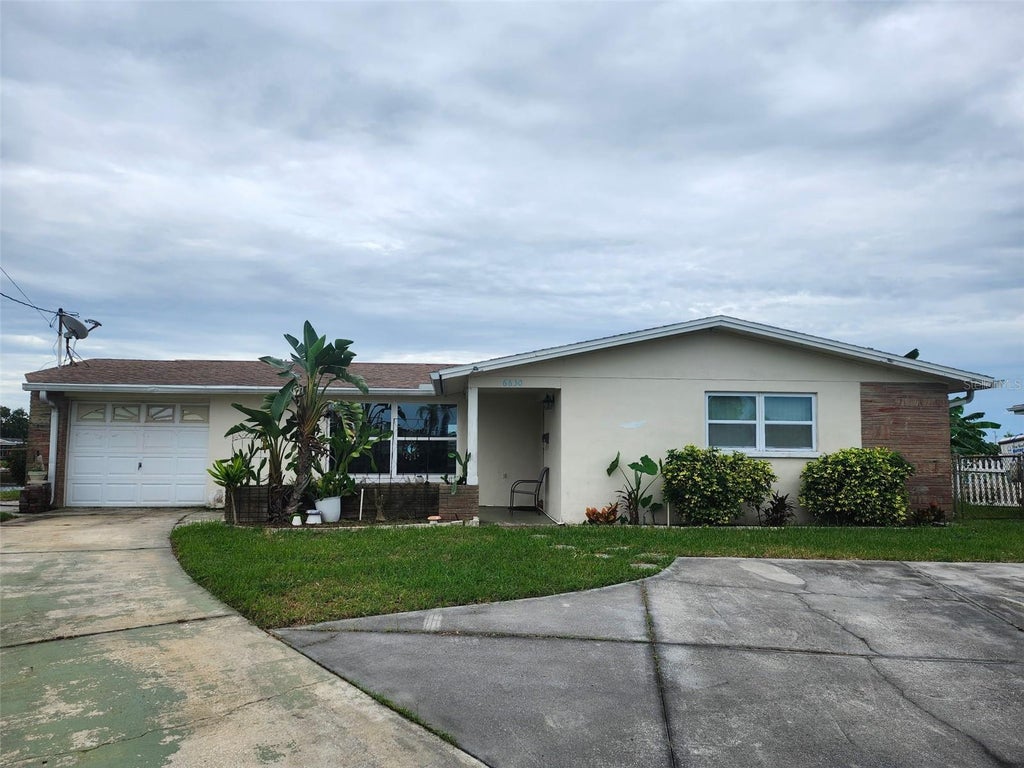 Photo of 6630 Nautical Isle, Hudson, FL 34667 (MLS # W7890041)