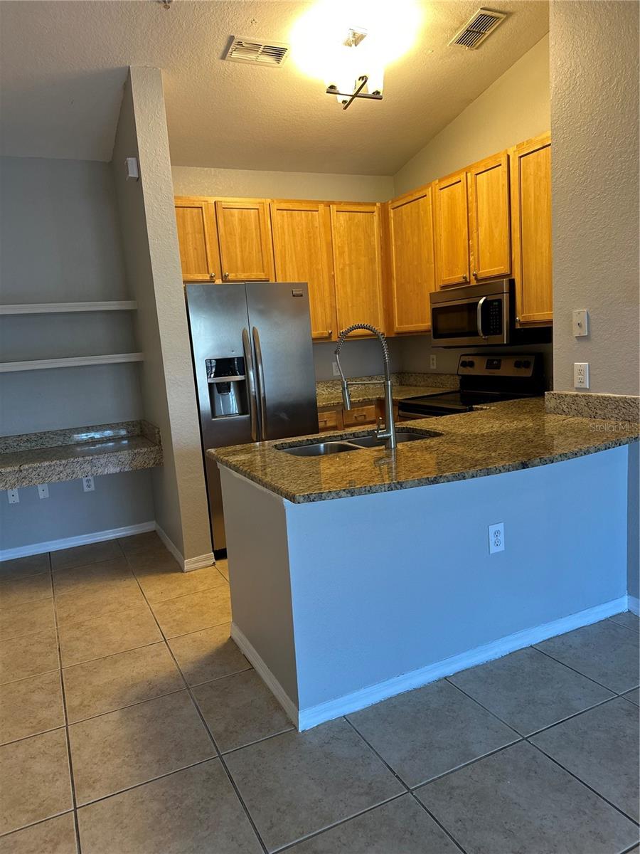 COURTNEY PALMS CONDO - Residential Lease
