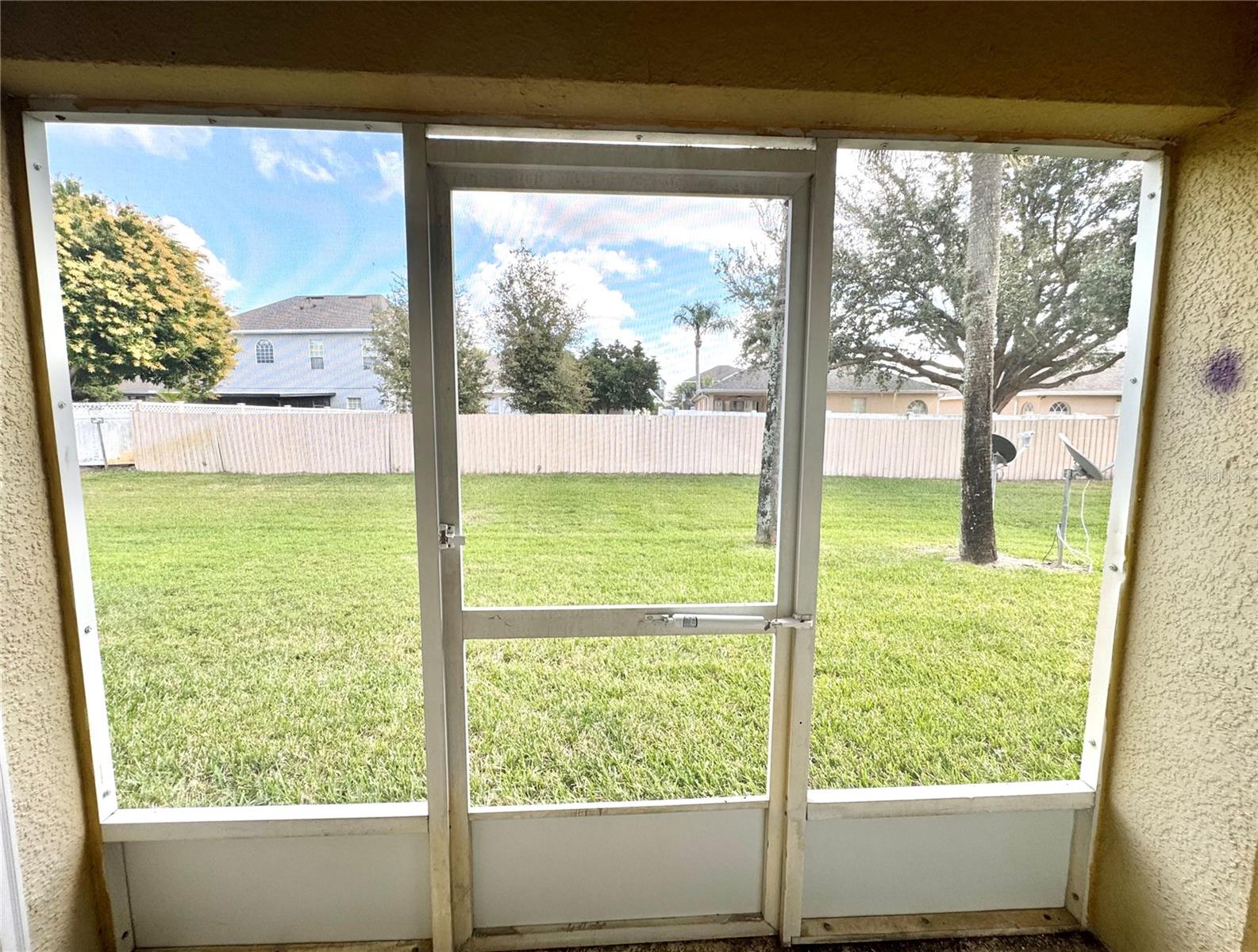 FAIRWAY GLEN AT MEADOW WOODS CONDO - Residential Lease