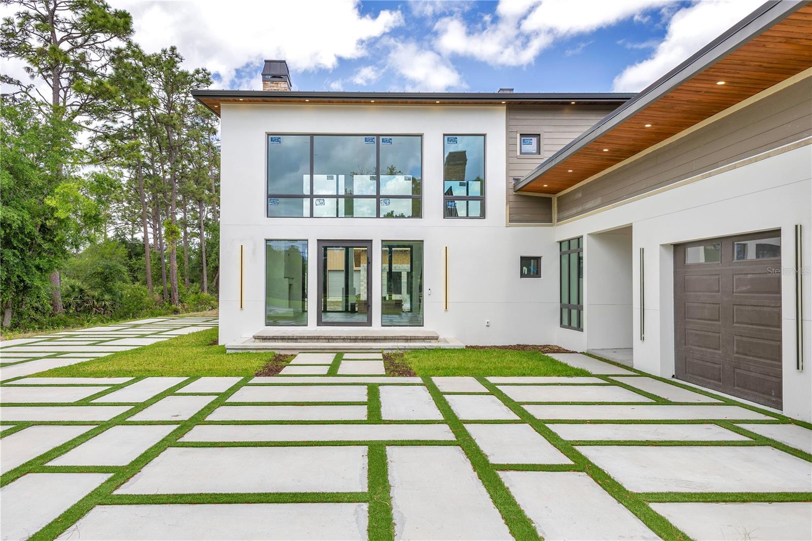 ROCKET CITYA - Residential