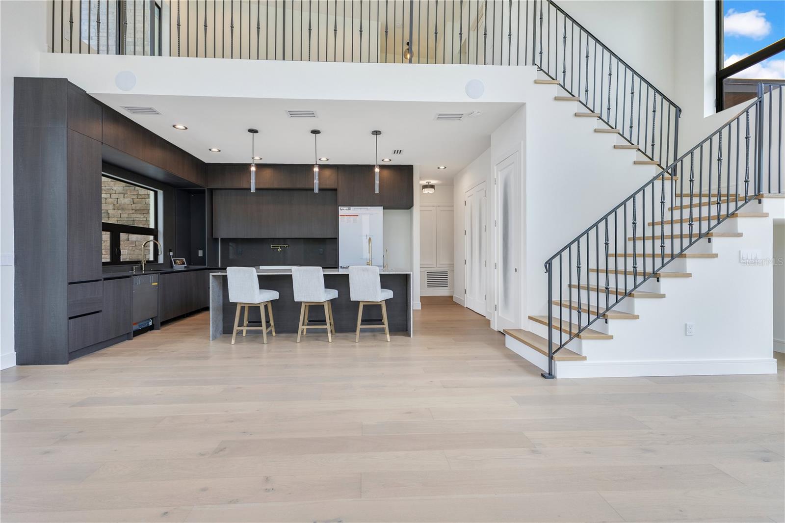 ROCKET CITYA - Residential