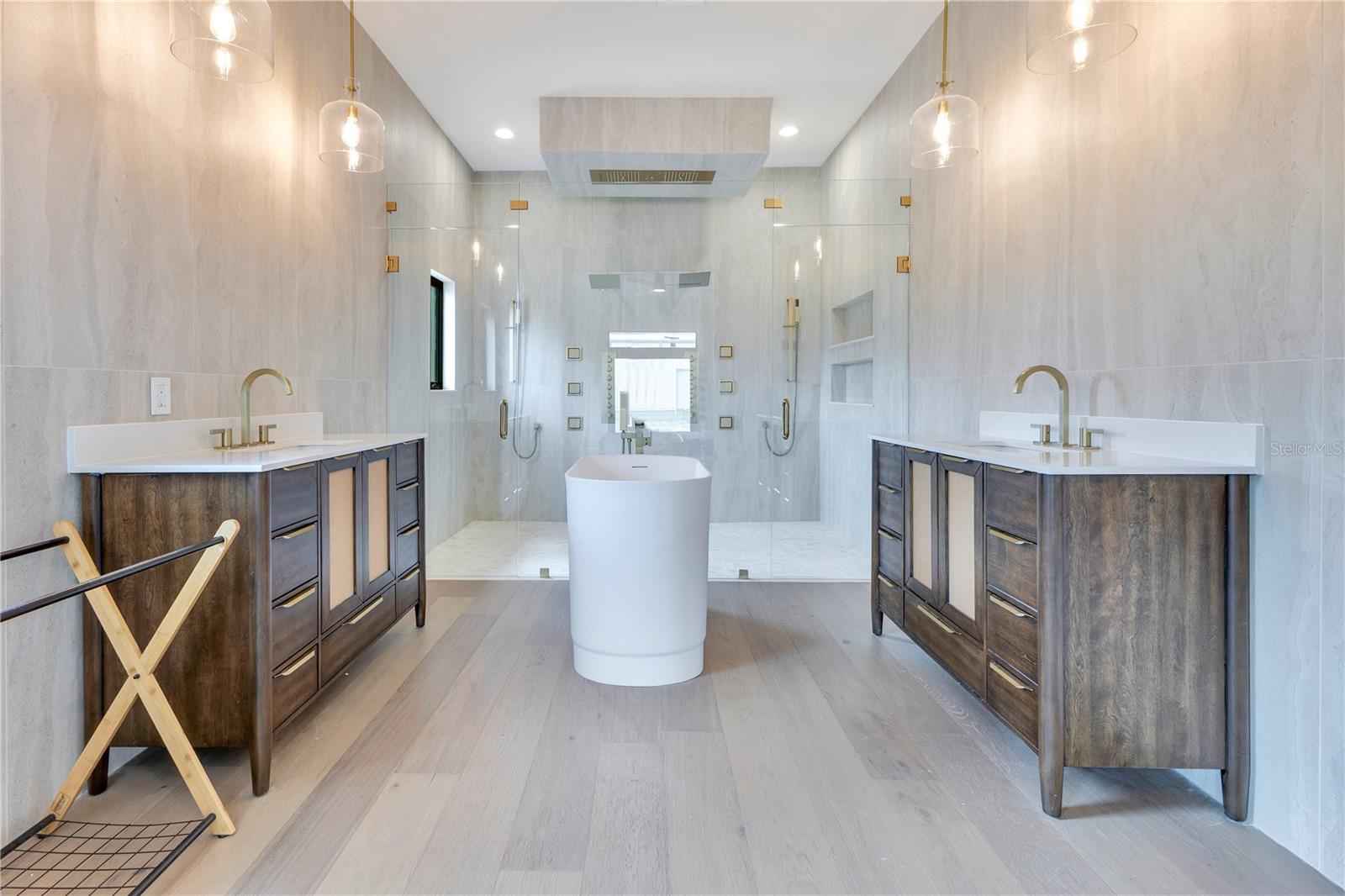 ROCKET CITYA - Residential