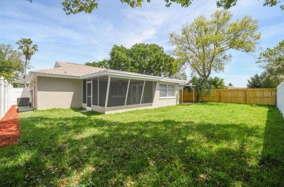 BEACON SQUARE - Residential Lease